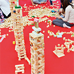 森のつみ木広場 Play with building wood blocks